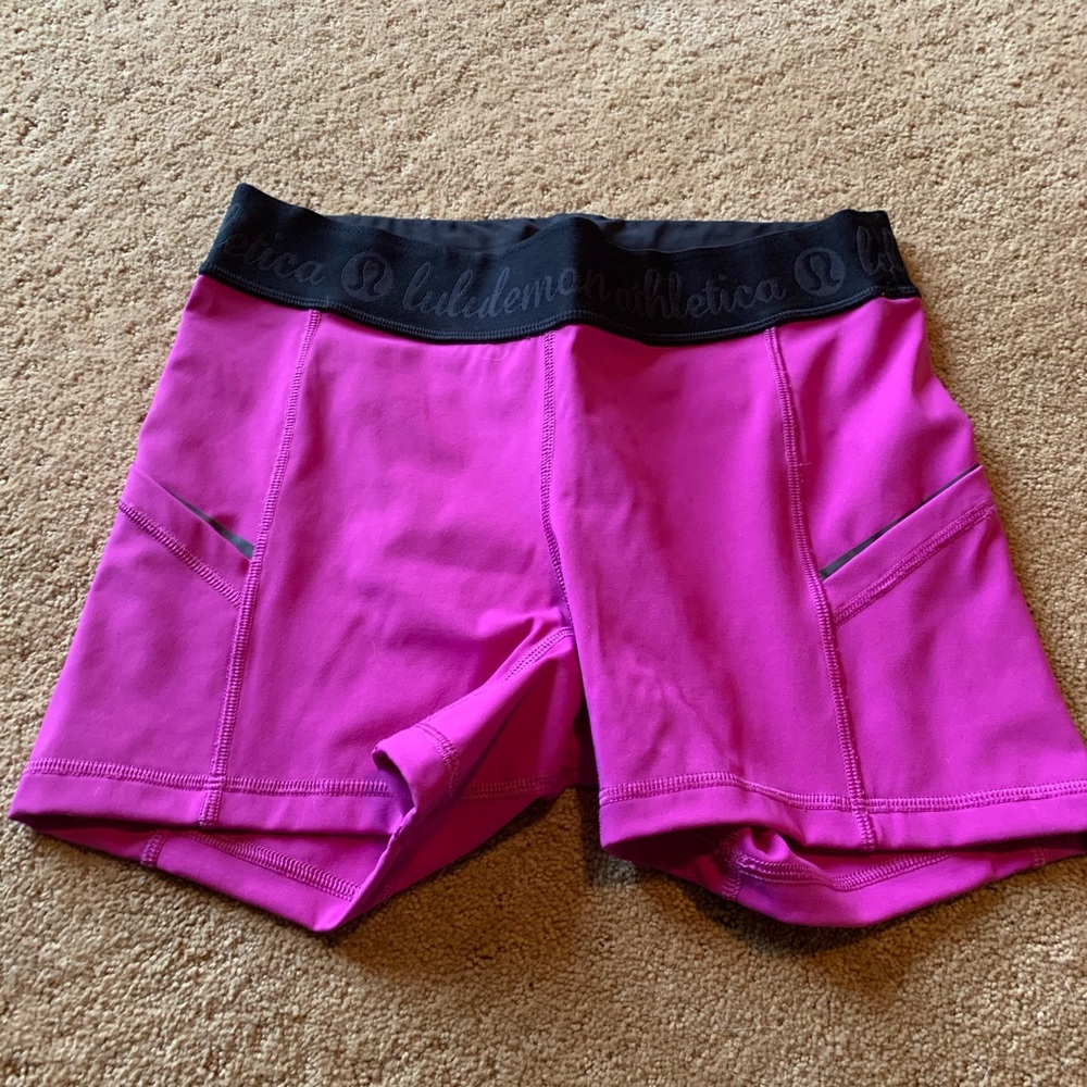 Lululemon bike shorts